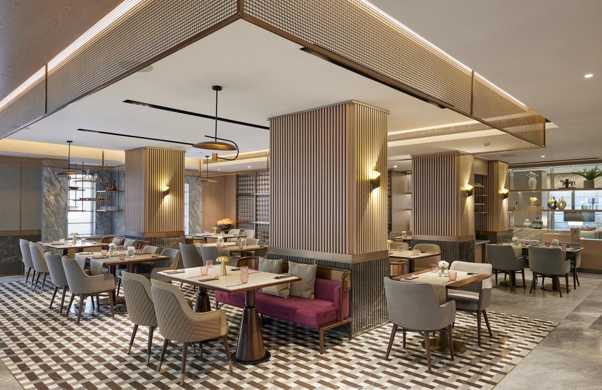 Astoria Hotel Mumbai Ngoại thất bức ảnh