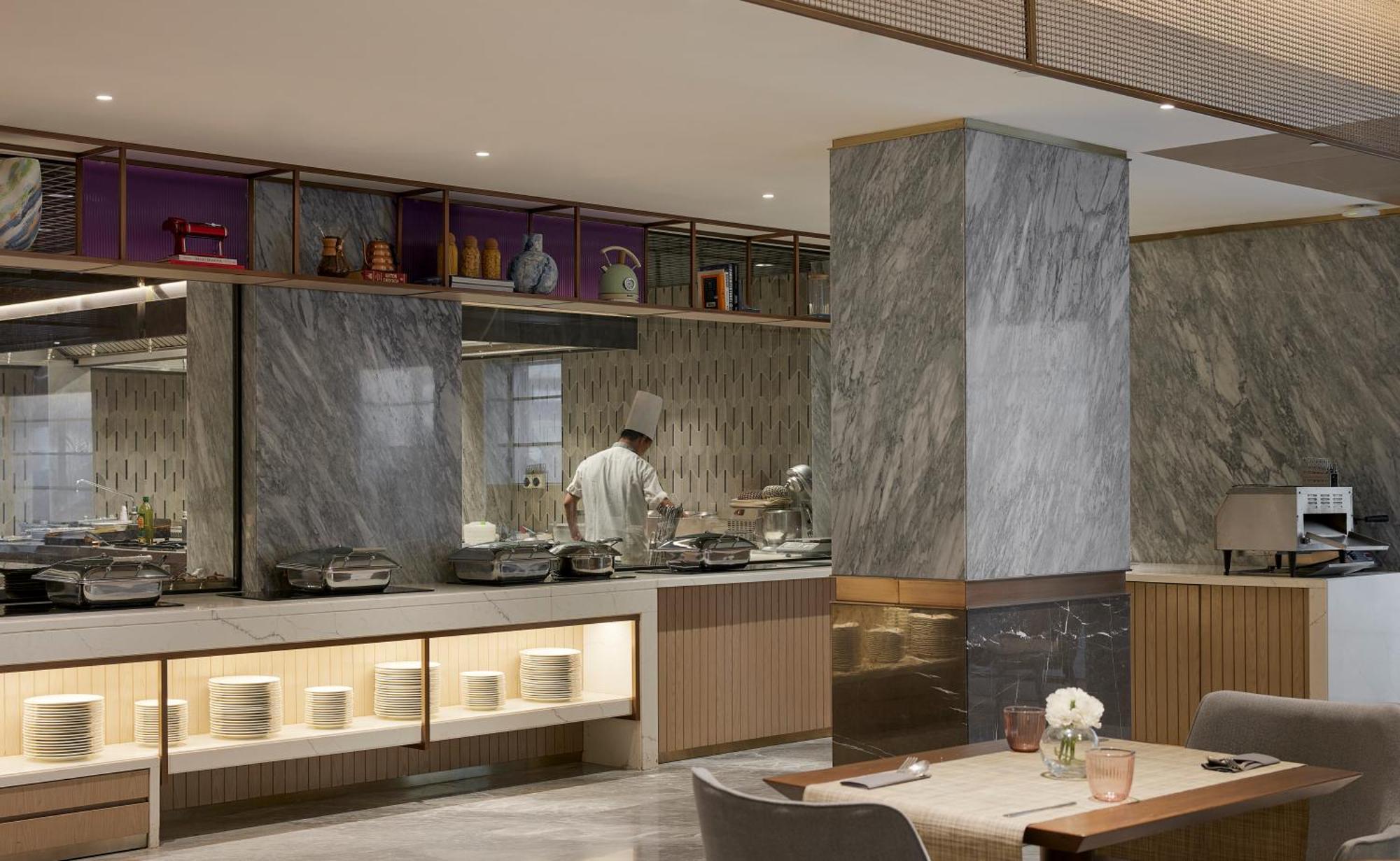Astoria Hotel Mumbai Ngoại thất bức ảnh
